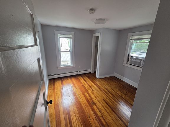 4th image of 24 Addison Rd #24