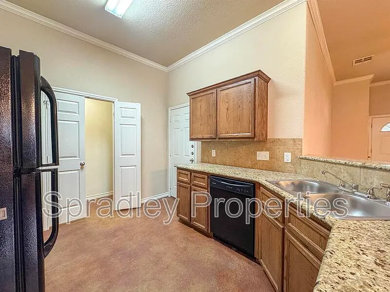 522A Pepper Spring Ct — Photo 4