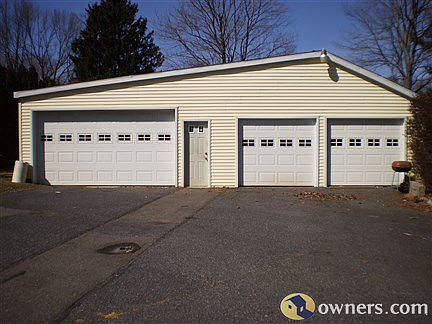 4 Car Garage