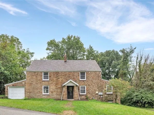 422 Orchard Dr, Pleasant Hills, PA 15236