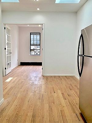 5th image of 1418 De Kalb Ave #3R