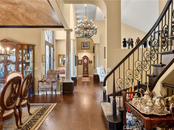 22285 Bear Creek Dr N, Murrieta, CA 92562