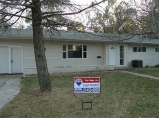 282 Village Dr, Ames, IA 50014