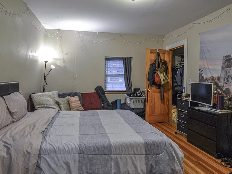 195 Waterman St #3A — Photo 12