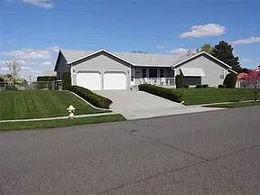 4808 Desert Plateau Dr photo 1