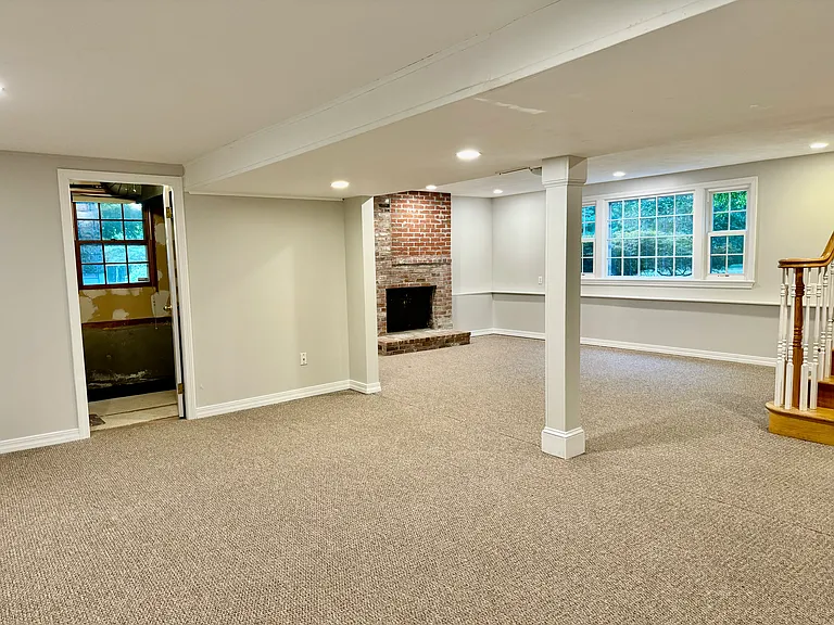 9 Brooks Rd — Photo 19