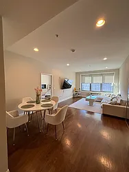 100 Marshall Street, #406