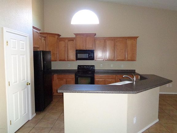 5th image of 22641 N Gibson Dr