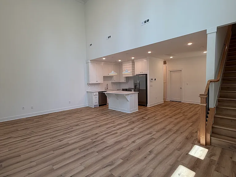 2844 N Old Missouri Rd — Photo 5