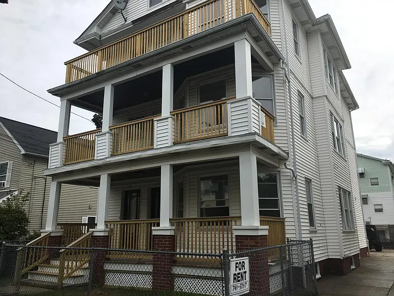 61 Pembroke Ave #1 — Photo 12