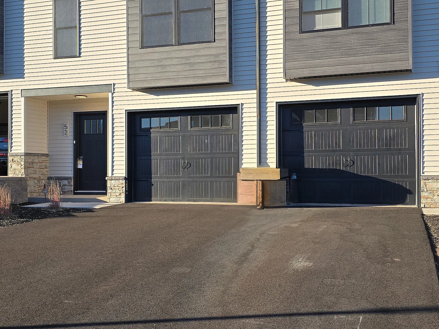 4 bed, 2.5 bath, 1920 sqft, $2,200 — Photo 3