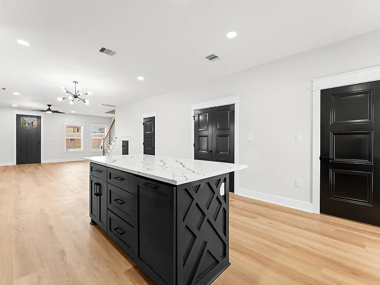 7222 Market St — Photo 7