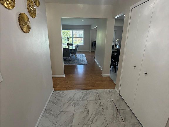 3rd image of 37540 Rosebush St