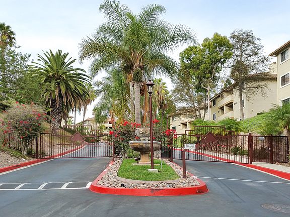 2nd image of 3471 Paseo De Brisas Unit 31
