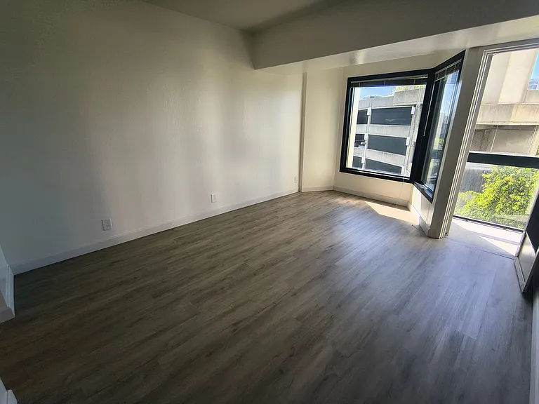 6363 Christie Ave #324 — Photo 26