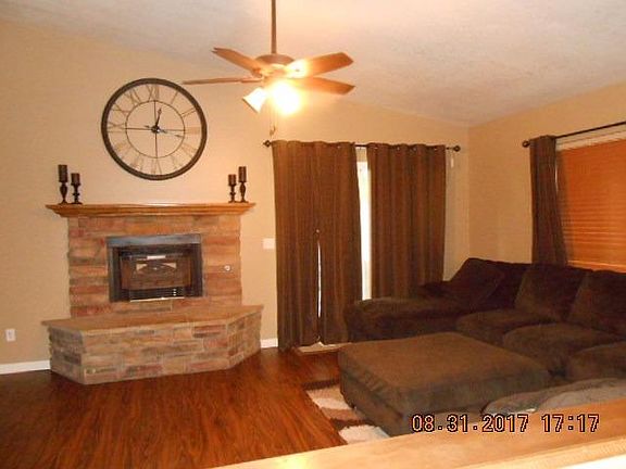 5th image of 12898 Briarcliff Dr