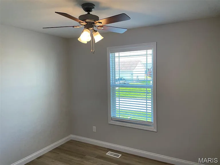 307 Meriadoc Ln — Photo 11