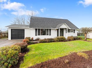 3955 SW 208th Ct, Beaverton, OR 97078