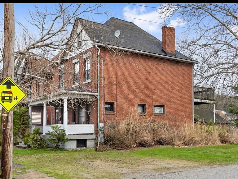 310 Euclid Ave #1 — Photo 8