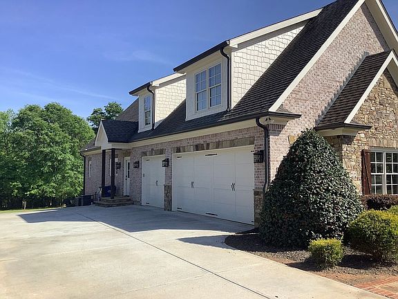 3rd image of 1211 Apalachee Downs Dr