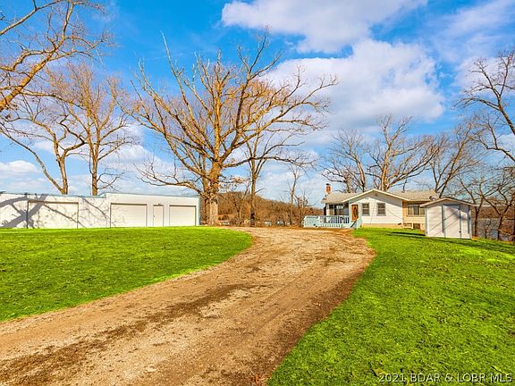 3rd image of 205 Chelsie Cir