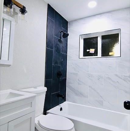 4th image of 4498 W Gill Pl