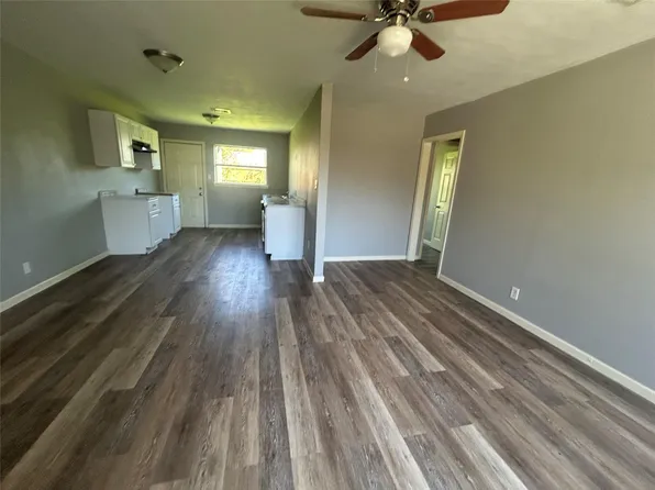 9317 Cathedral Dr, Houston, TX 77051