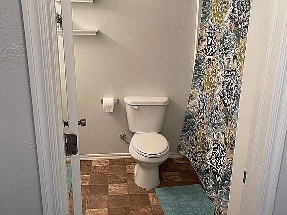 5th image of 8516 SW 50th St