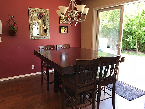dining room, not furnished