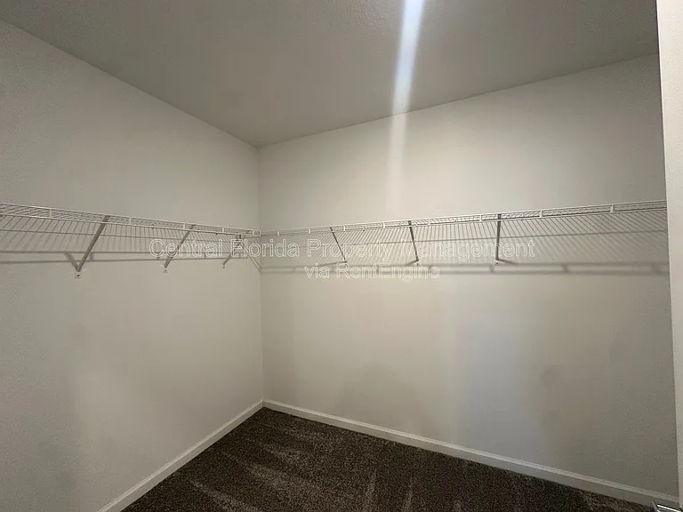 373 Pineywoods St — Photo 15