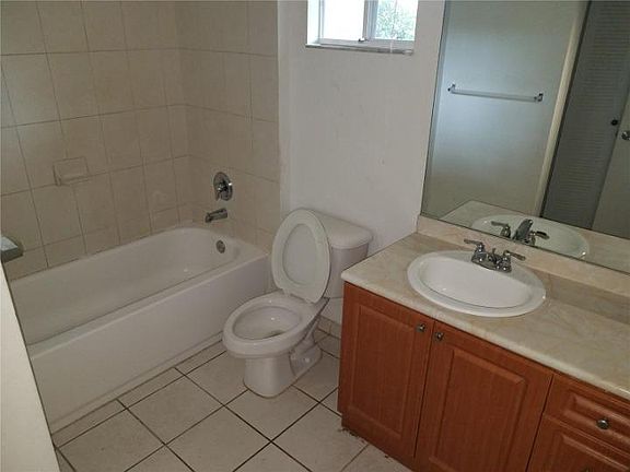5th image of 17612 NW 25th Ave #100