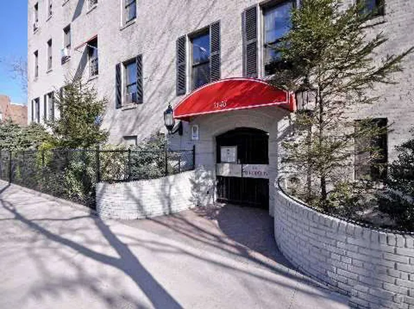 21-05 33rd Street image 1 of 3