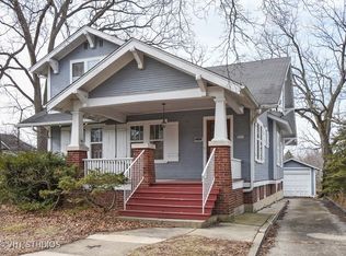 540 S Hough St, Barrington, IL
