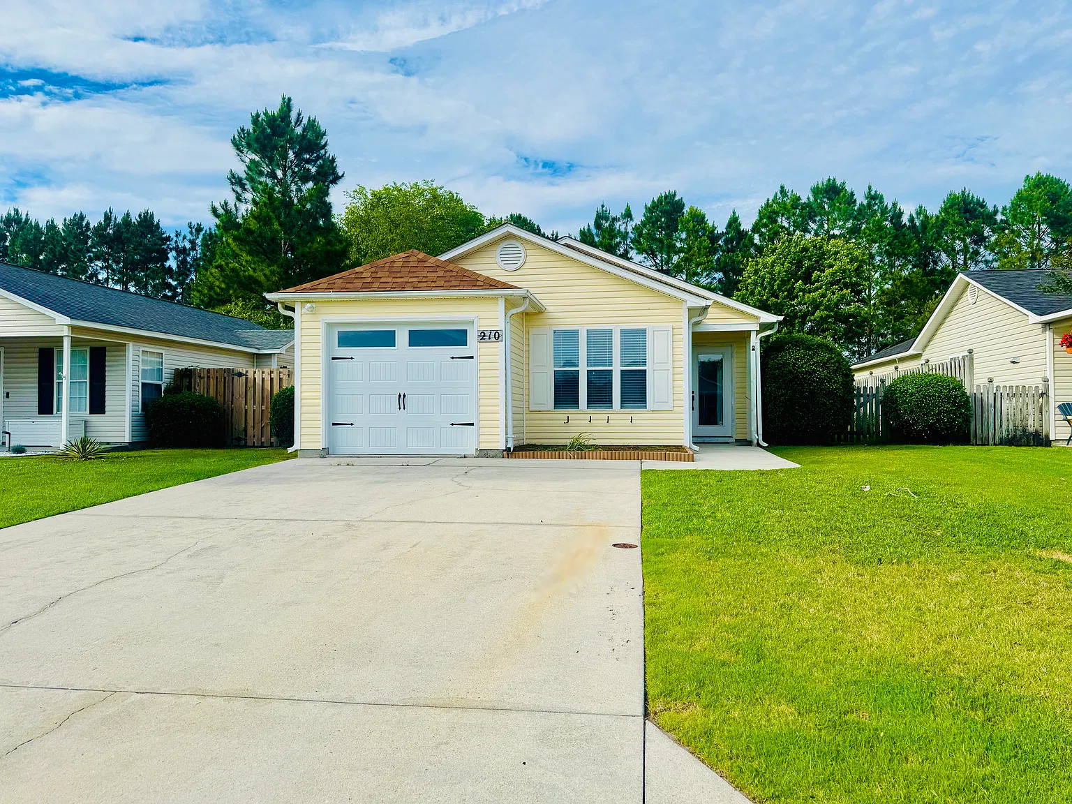 3 bed, 1172 sqft, $2,250 — Photo 2