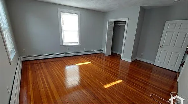 225 Florence St — Photo 14