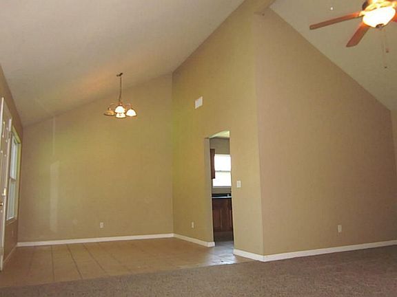 2nd image of 7250 Voyageur Ct