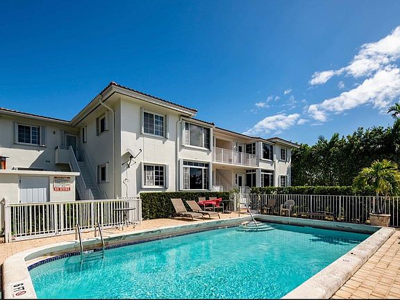 5th image of 34 Bal Bay Dr APT 4