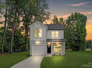 934 Rhyne Rd, Charlotte, NC 28214