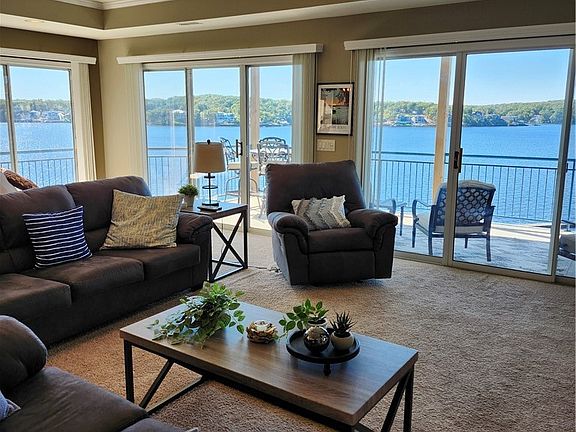 4th image of 212 E Palisades Condo Dr #2A