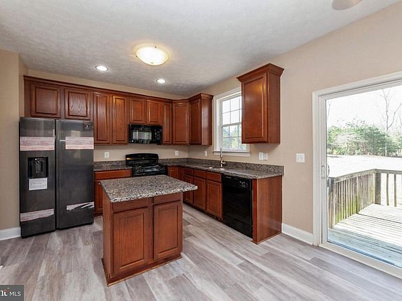 2nd image of 19395 Greens Crossing Ct