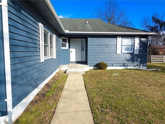 3rd image of 3400 Sunnyside Dr
