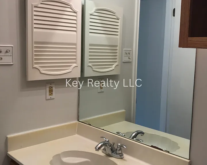999 Bayou Trace Dr — Photo 10