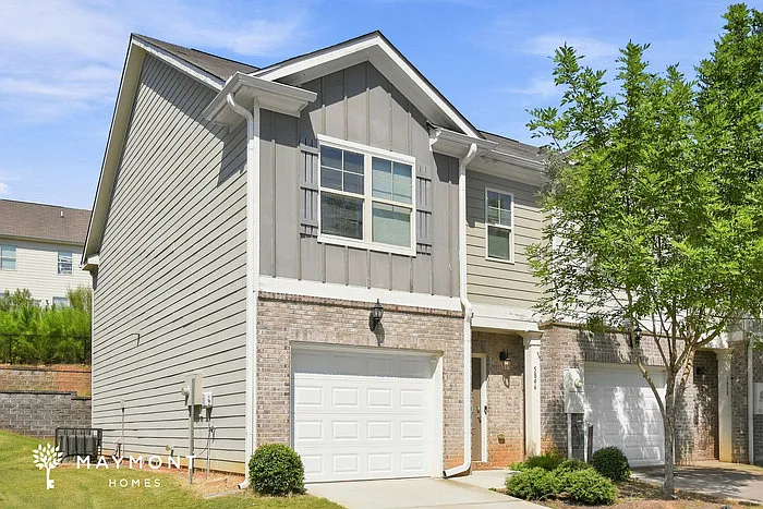 3 bed, 2.5 bath, 1432 sqft, $1,845 — Photo 2