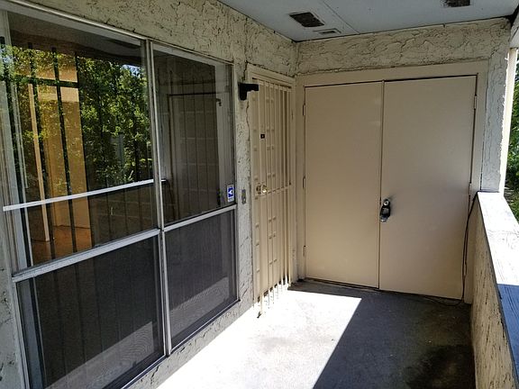 3rd image of 7313 Gulf Fwy APT 121