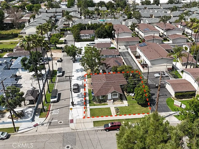 633 W Maple Ave — Photo 32