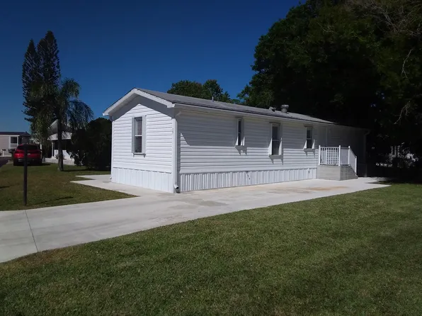 267 Nightingale Ave, Fort Pierce, FL 34982