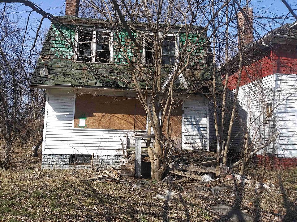 2368 CORTLAND