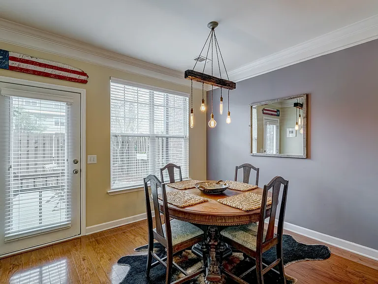 2310 Elliott Ave #502 — Photo 18
