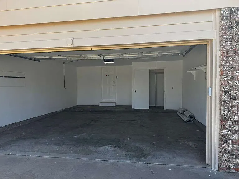 8417 Flint Ave — Photo 7