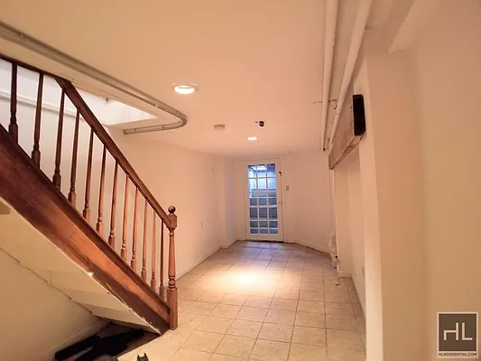 Rented by Highline Residential | media 4